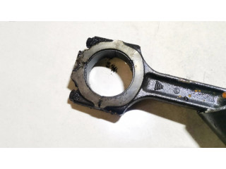 Píst Alfa Romeo 156 pro naftový motor 2.4