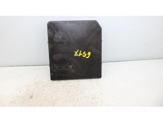 Pojistková skříňka 284B74NM3A Nssan Leaf I (ZE0) 2011