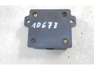 Блок управления MR489276, MR489276 Mitsubishi Space Runner