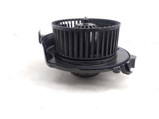 Вентилятор печки 5WC819015 Skoda Karoq