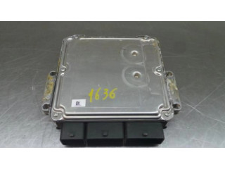 Блок управления двигателя 237102213R Dacia Dokker