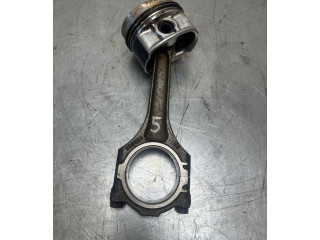 Поршень с шатуном AAA 021e Volkswagen Golf III