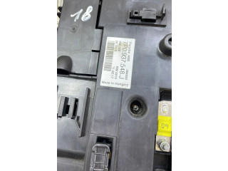 Pojistková skříňka 7P0937548J, 7P0937548 Porsche Cayenne (92A) 2011