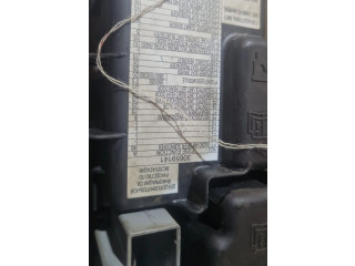 Pojistková skříňka 30659141 Volvo XC60 2011