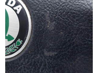 Подушка безопасности водителя 1U0880201A, 132905000 Skoda Octavia Mk1 (1U)