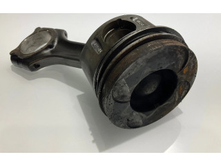 Píst Mercedes-Benz E W211 648.961