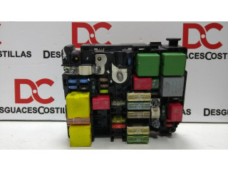 Блок предохранителей 42745303 Fiat Grande Punto