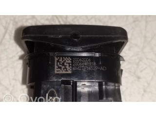 Включатель электрических окон