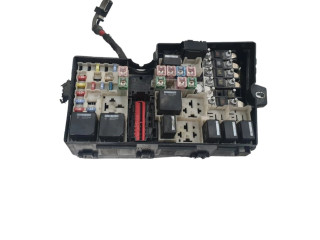 Блок предохранителей 8688040, 8688040 Volvo C70