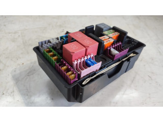 Pojistková skříňka Mercedes-Benz C W205 2016