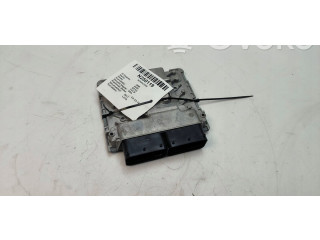 Блок управления двигателем ECU 06K907425C Audi Q3 8U