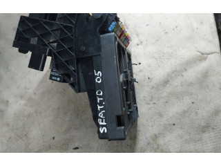 Pojistková skříňka 7m3962258ah Volkswagen Sharan 2007