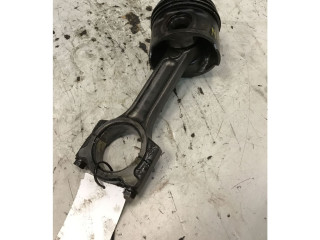 Píst Nissan Juke I F15