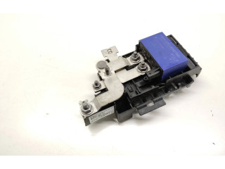 Блок предохранителей A2465400950, A0035422319 Mercedes-Benz A W176