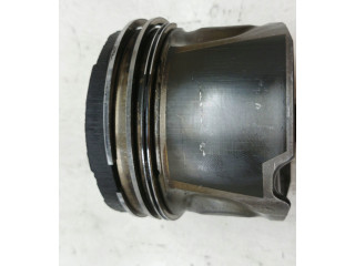  Поршень с шатуном    Volvo S80  