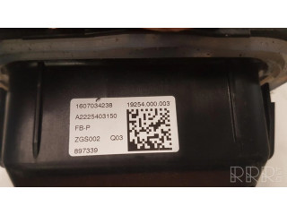 Pojistková skříňka A2225403150, 1607034238 Mercedes-Benz C W205 2016