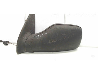 Zpětné zrcátko Peugeot 106