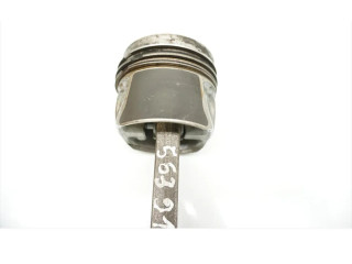  Поршень с шатуном    Volkswagen Golf Cross  