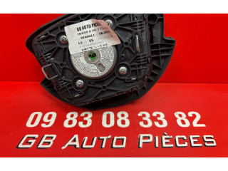 Подушка безопасности водителя 8200527574D Renault Twingo II