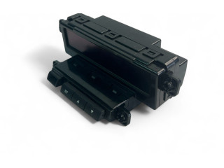 Дисплей    957101H700   KIA Ceed