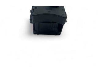 Ручка стеклоочистителей 13303270   Saab 9-5