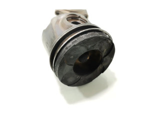 Поршень с шатуном    Volvo XC90