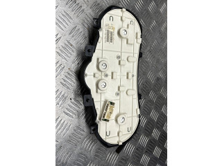 Přístrojová deska Peugeot 206+ 2010 06103HJ