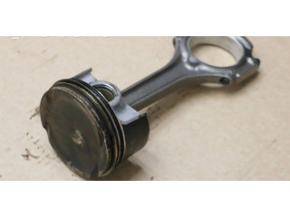 Píst A17700Q07, 83P33 Mercedes-Benz G W463 pro benzínový motor 4.0