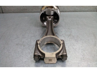  Поршень с шатуном    Volkswagen PASSAT  