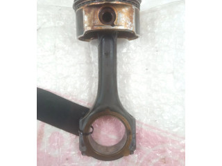 Píst Mercedes-Benz C W203