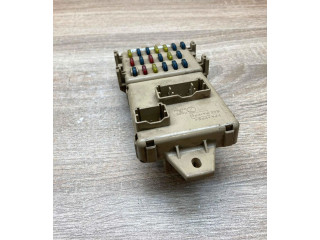 Блок предохранителей 981215   Subaru Forester SF    