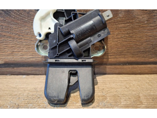 Замок багажника Volkswagen Jetta V 2005 - 2010 года