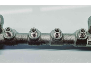 Топливная рампа 03L089M   Skoda Octavia Mk2 (1Z)  