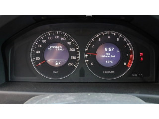 Панель приборов 31270898, 31270898   Volvo V70       