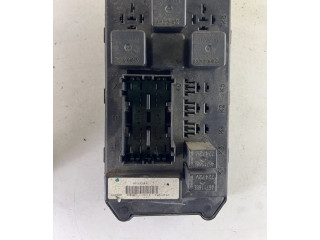 Блок предохранителей 56050066AC, 0405666   Jeep Grand Cherokee (WK)    