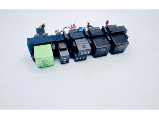 Pojistková skříňka 7N0937503A Volkswagen Tiguan 2008