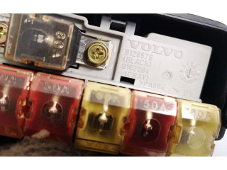 Блок предохранителей  9128576, 9162084   Volvo S70  V70  V70 XC    