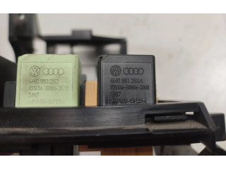 Блок предохранителей  7N0937503   Skoda Yeti (5L)    