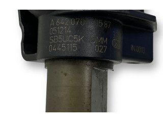 Vstřikovač A6420700587, 0445115027 Mercedes-Benz R W251 OM 642.950