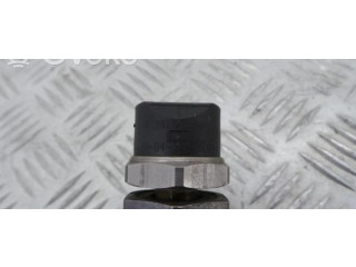 Vstřikovací lišta 7795514 BMW 7 E65 E66 pro naftový motor 3.0