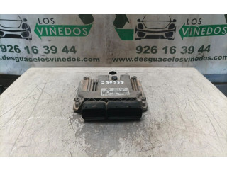 Řídící jednotka 03G906021MC Skoda Octavia Mk2 (1Z)