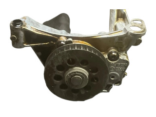 Масляный насос 03L115105C Volkswagen Caddy