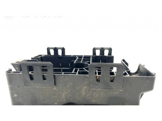 Крышка блока предохранителей 25977158, C11000113   Chevrolet Volt I    