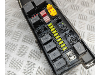 Блок предохранителей 04692085AB Jeep Grand Cherokee (WK)