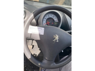 Руль Peugeot 107 2005 - 2014 года 4109GN
