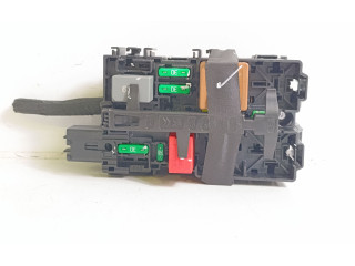 Блок предохранителей 9812661980 Peugeot 2008 II