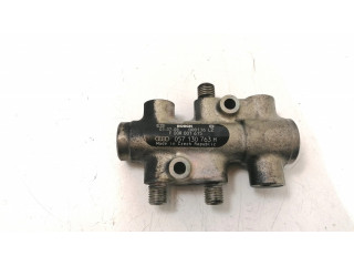 Vstřikovací lišta 057130763H   Audi A8 S8 D3 4E  pro naftový motor 4.0 ASE 