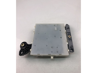 Блок предохранителей 32217422AE, UK904 Volvo XC90