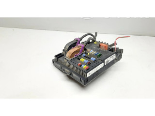 Блок предохранителей 8676391, 12217799 Volvo V70