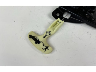 Zámek zadních dveří    Maserati Ghibli 2018